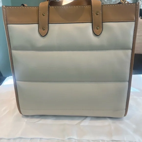 NWT Coach Quilted Large Field Tote - Picture 13 of 16